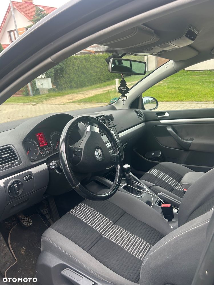 Volkswagen Golf 1.6 United - 11