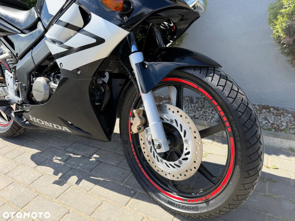 Honda CBR - 11