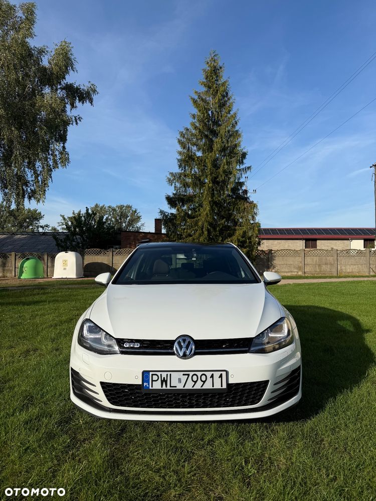 Volkswagen Golf 2014 photo 2