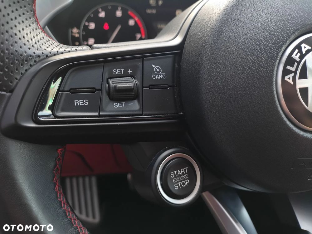 Alfa Romeo Giulia 2.0 Turbo Veloce Q4 - 15