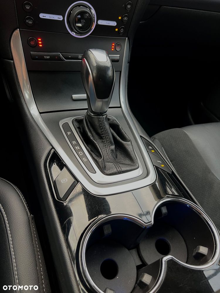 Ford S-Max 2.0 TDCi Titanium PowerShift - 32