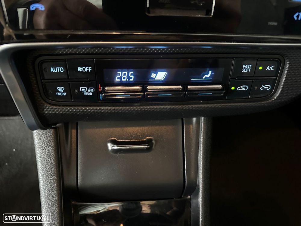 Toyota Auris 1.4 D-4D +AC - 14