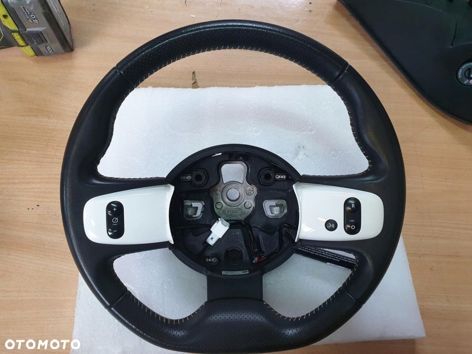 Kierownica Multifunkcyjna TWINGO III 2019 - 1