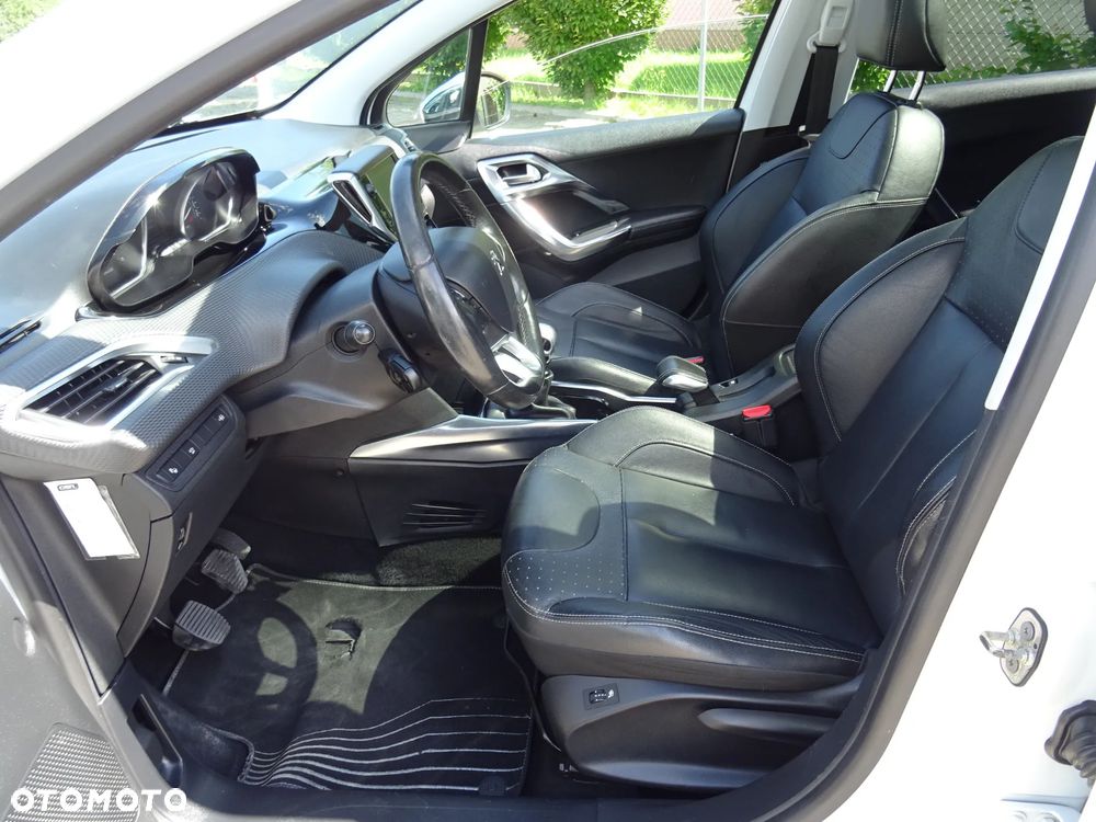 Peugeot 2008 e-HDi FAP 115 STOP & START Allure - 17