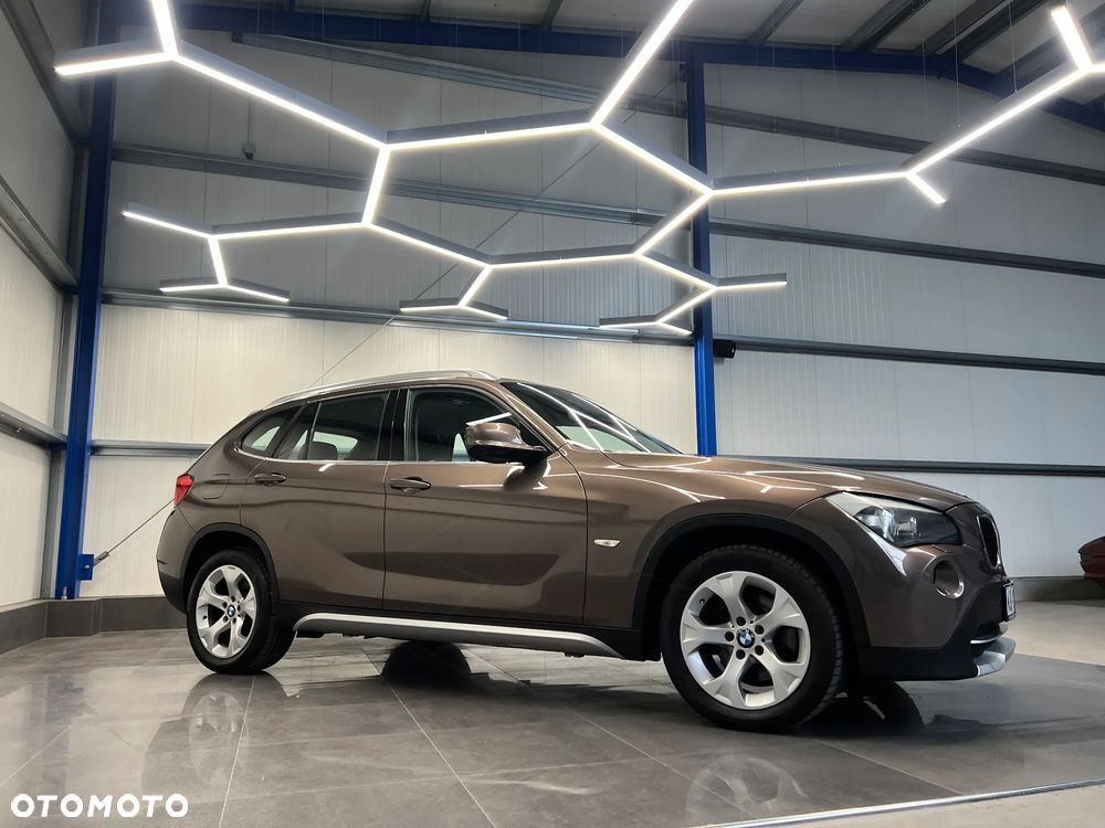 BMW X1 xDrive18d xLine - 8