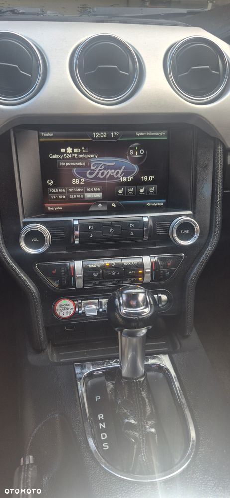 Ford Mustang - 7