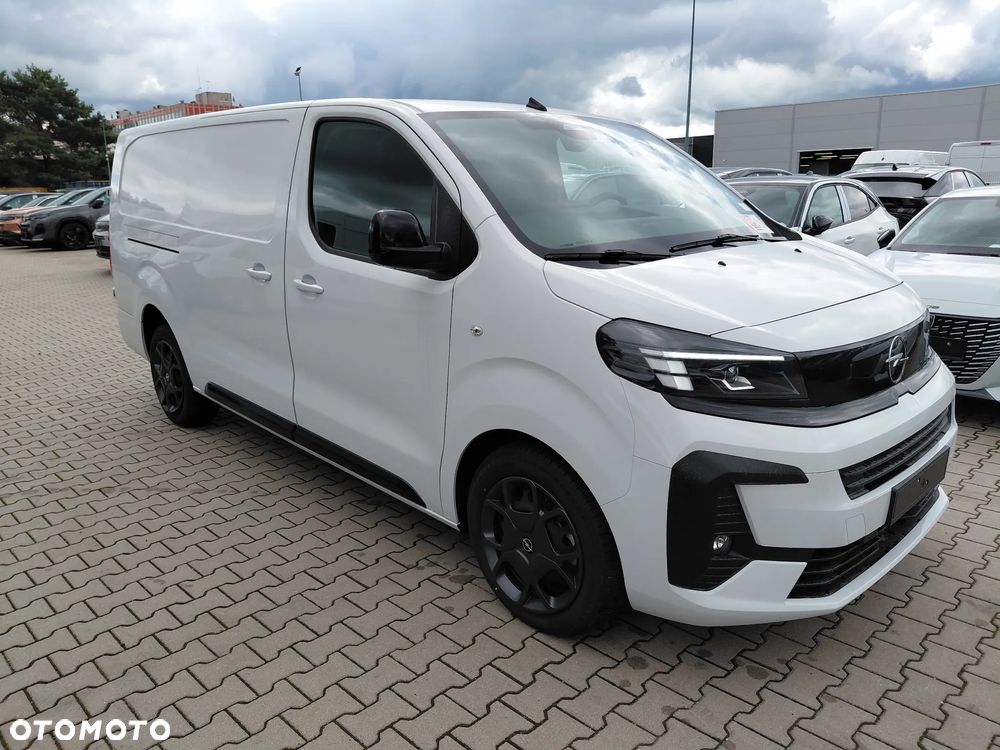 Opel Vivaro Furgon XL Diesel 2.2 150 KM  2,49t bez tachografu - 1