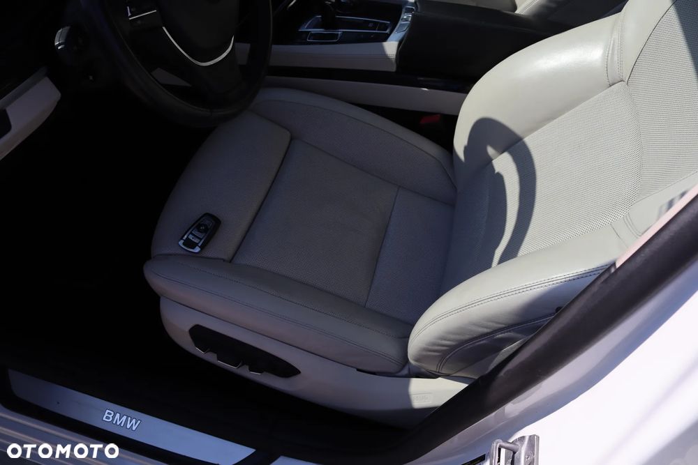 BMW Seria 7 750Li - 39