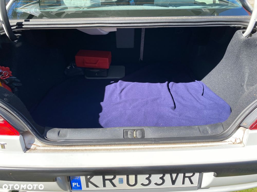Peugeot 406 - 12