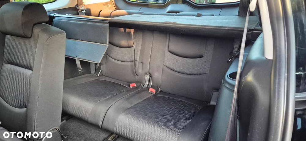 Mazda 5 2.0 Exclusive + - 21