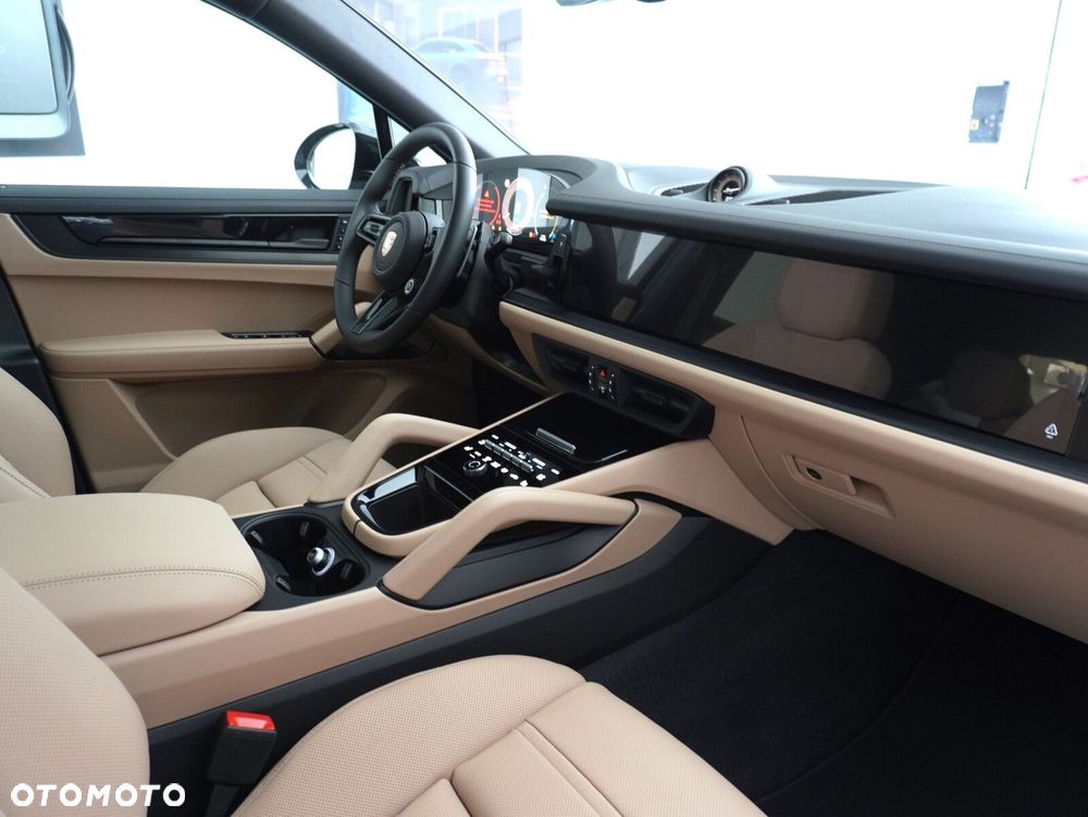 Porsche Cayenne E-Hybrid PHEV Black Edition - 31