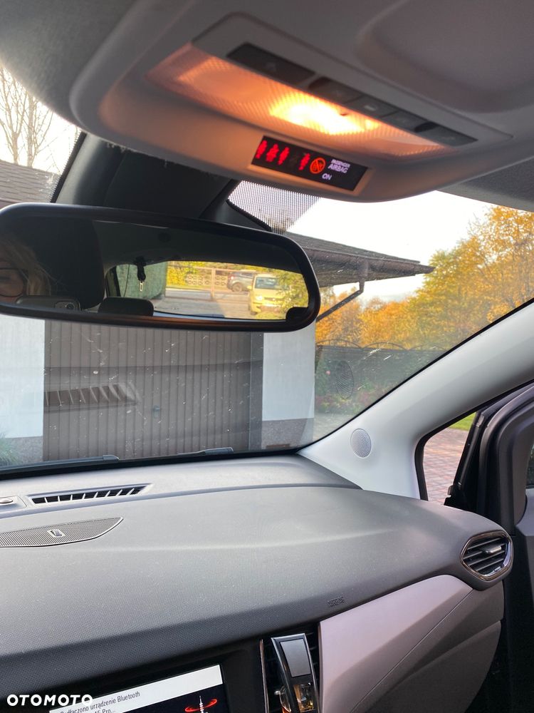 Opel Crossland X - 17