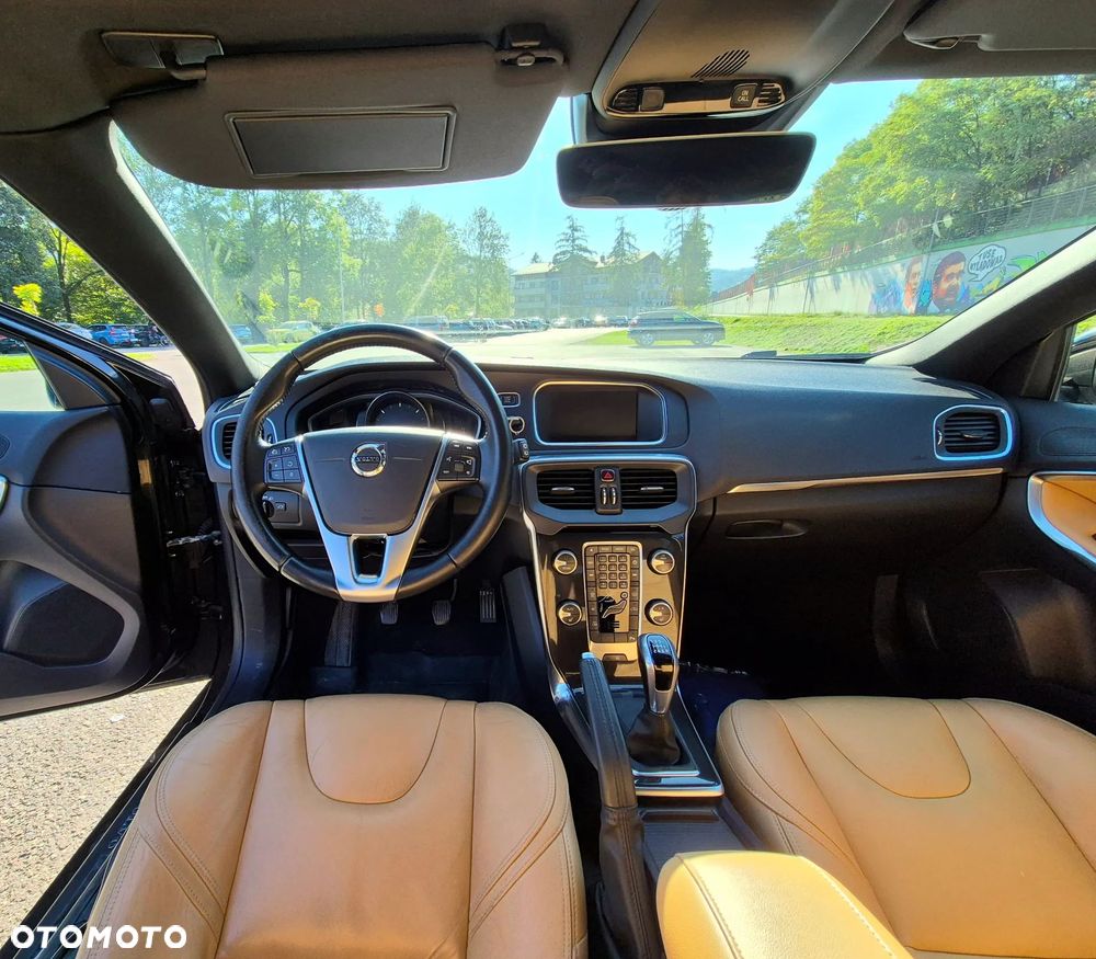 Volvo V40 - 21