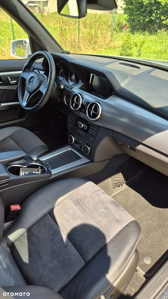 Mercedes-Benz GLK 350 4-Matic - 8