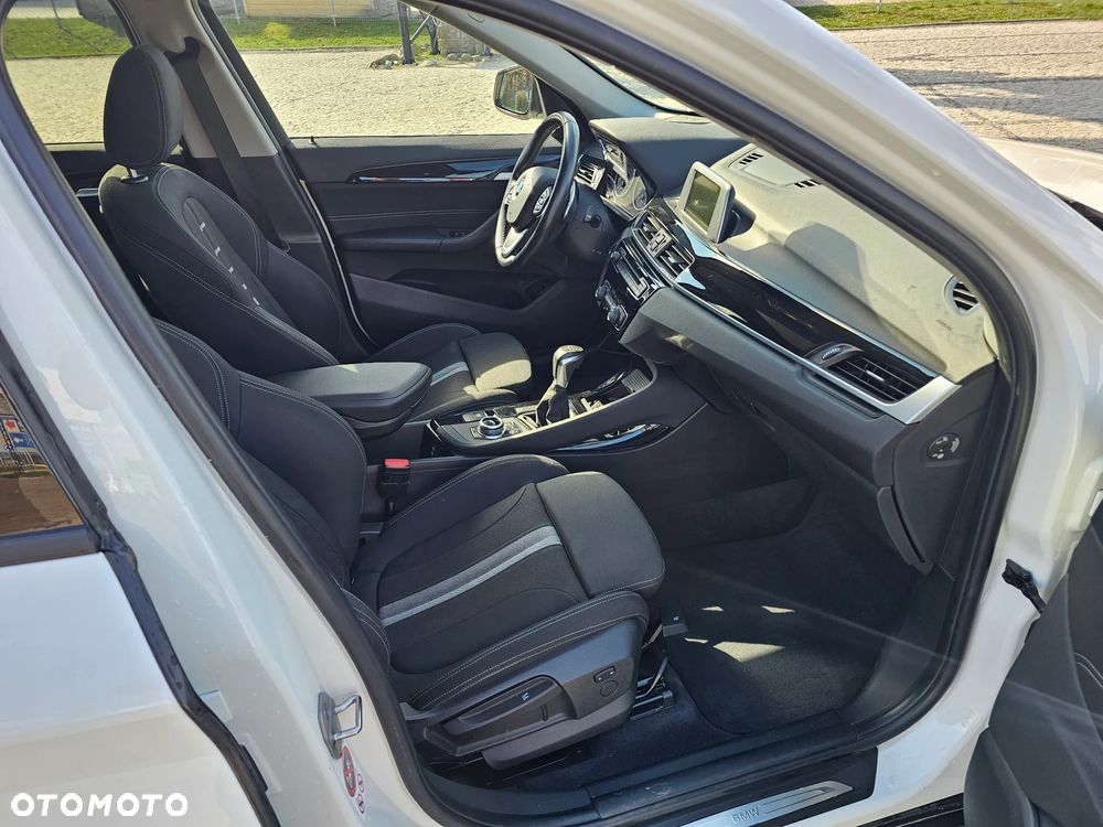 BMW X1 xDrive20d Sport Line sport - 33