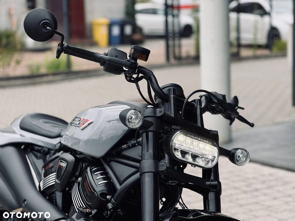 Harley-Davidson Sportster - 6