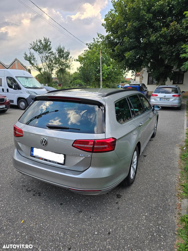 Volkswagen Passat 2.0 TDI DSG Comfortline - 3