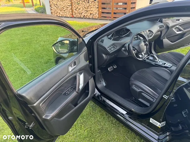 Peugeot 308 1.6 PureTech GPF GT S&S EAT8 - 9