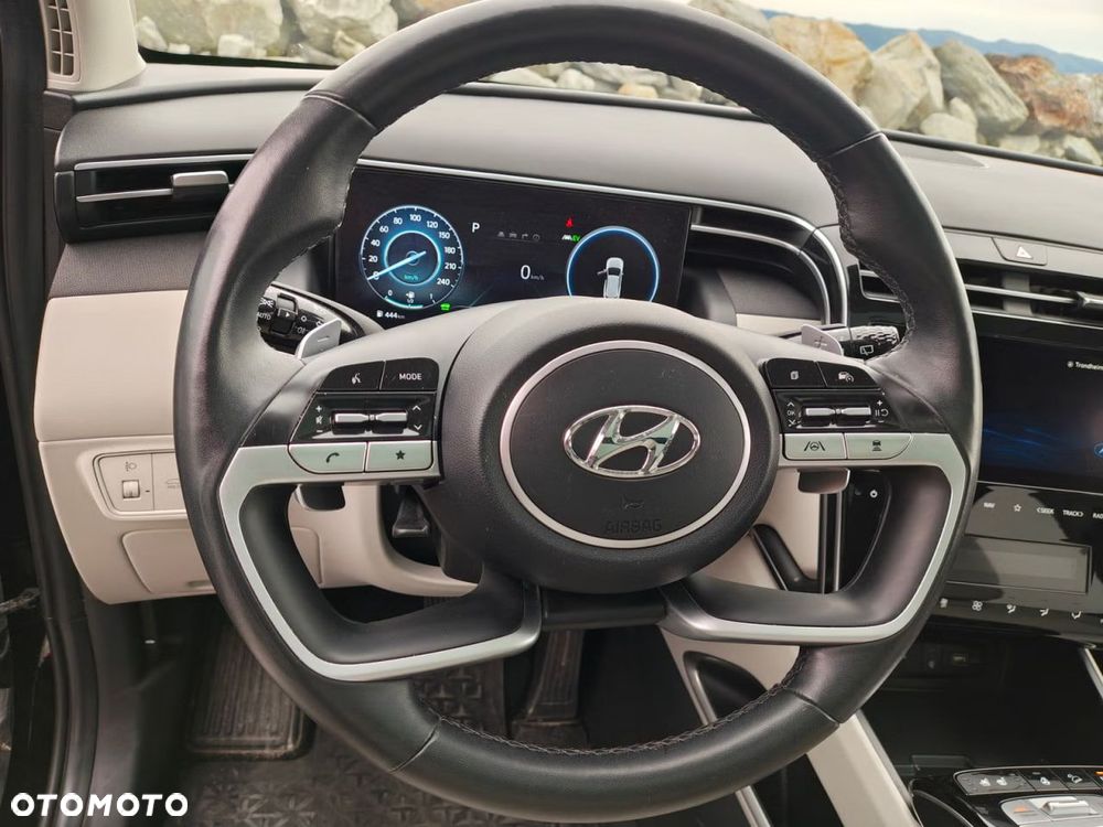Hyundai Tucson - 12