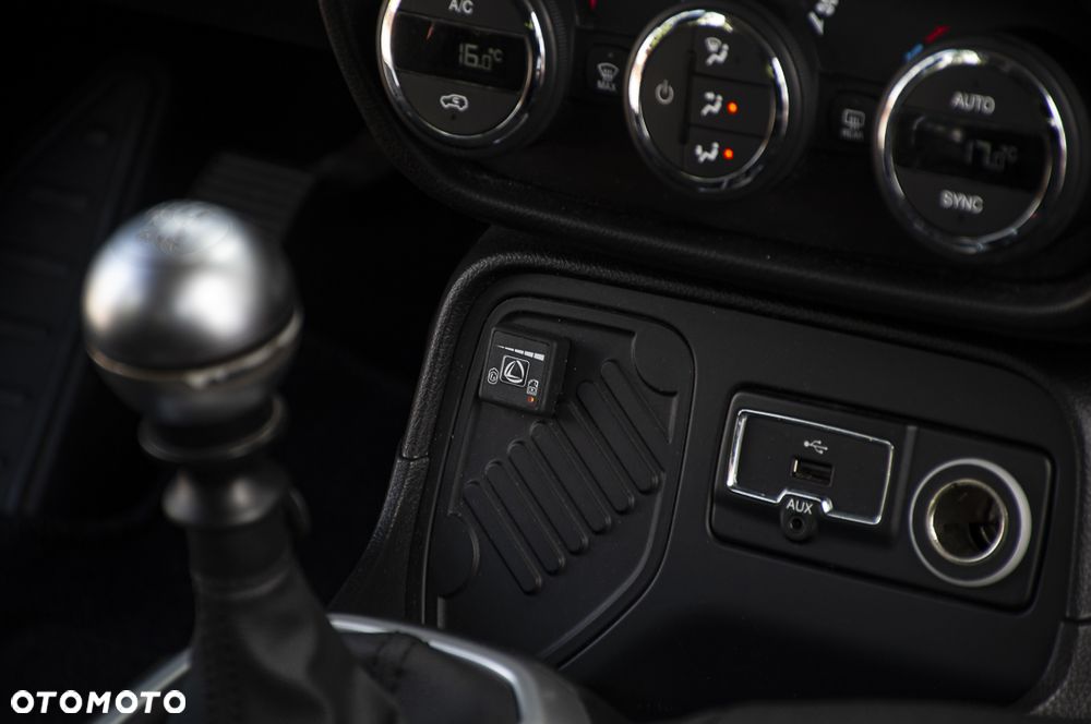 Jeep Renegade 1.4 MultiAir Limited - 10