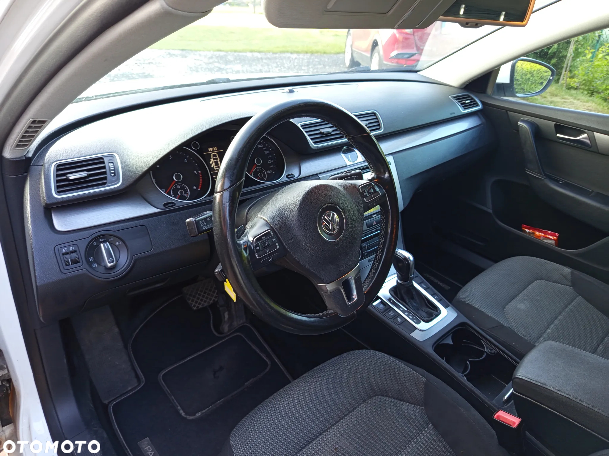 Volkswagen Passat 2.0 TDI Comfortline DSG - 12