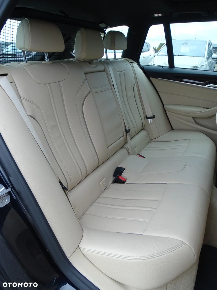 BMW Seria 5 530d xDrive M Sport sport - 28