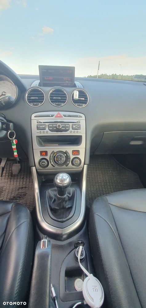 Peugeot 308 1.6 Premium Plus - 11