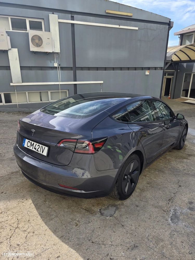 Tesla Model 3 - 16