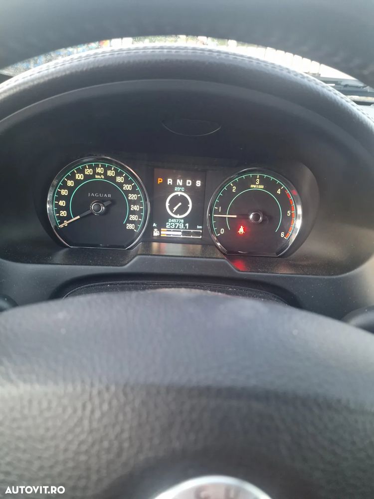 Jaguar XF 3.0 V6 Diesel Luxury - 13