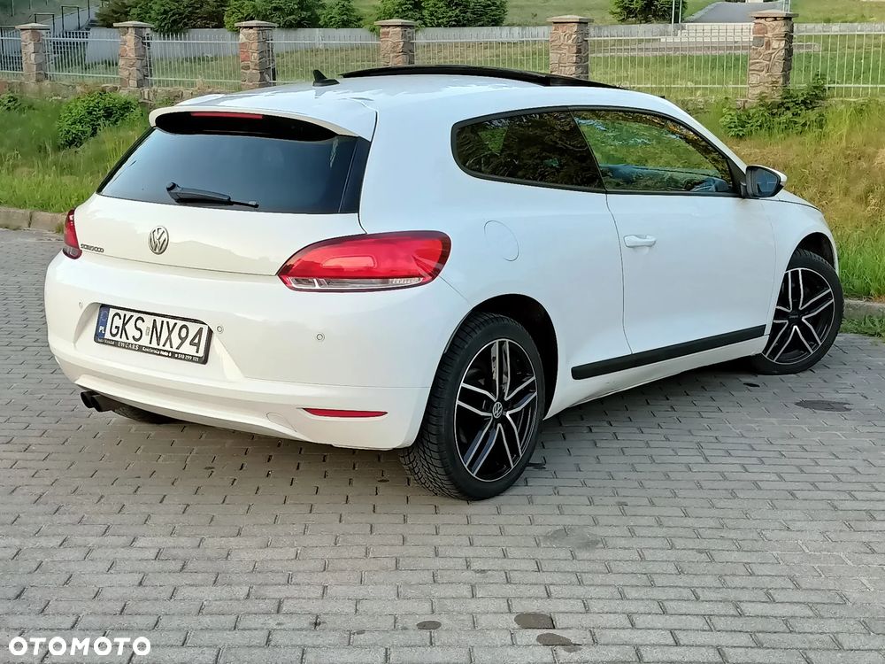 Volkswagen Scirocco 1.4 TSI Perfectline R-Style - 4