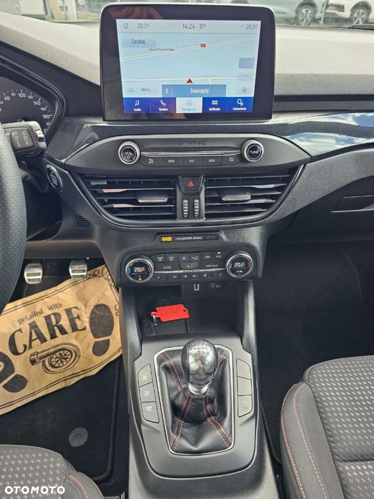 Ford Focus - 24
