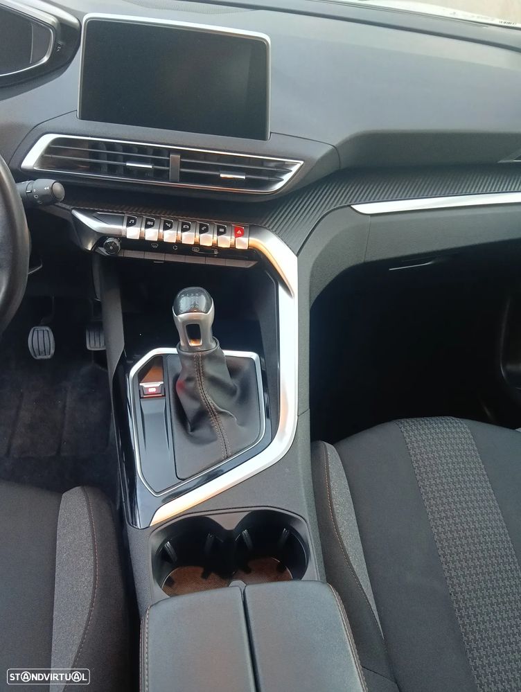 Peugeot 3008 1.5 BlueHDi Allure - 17