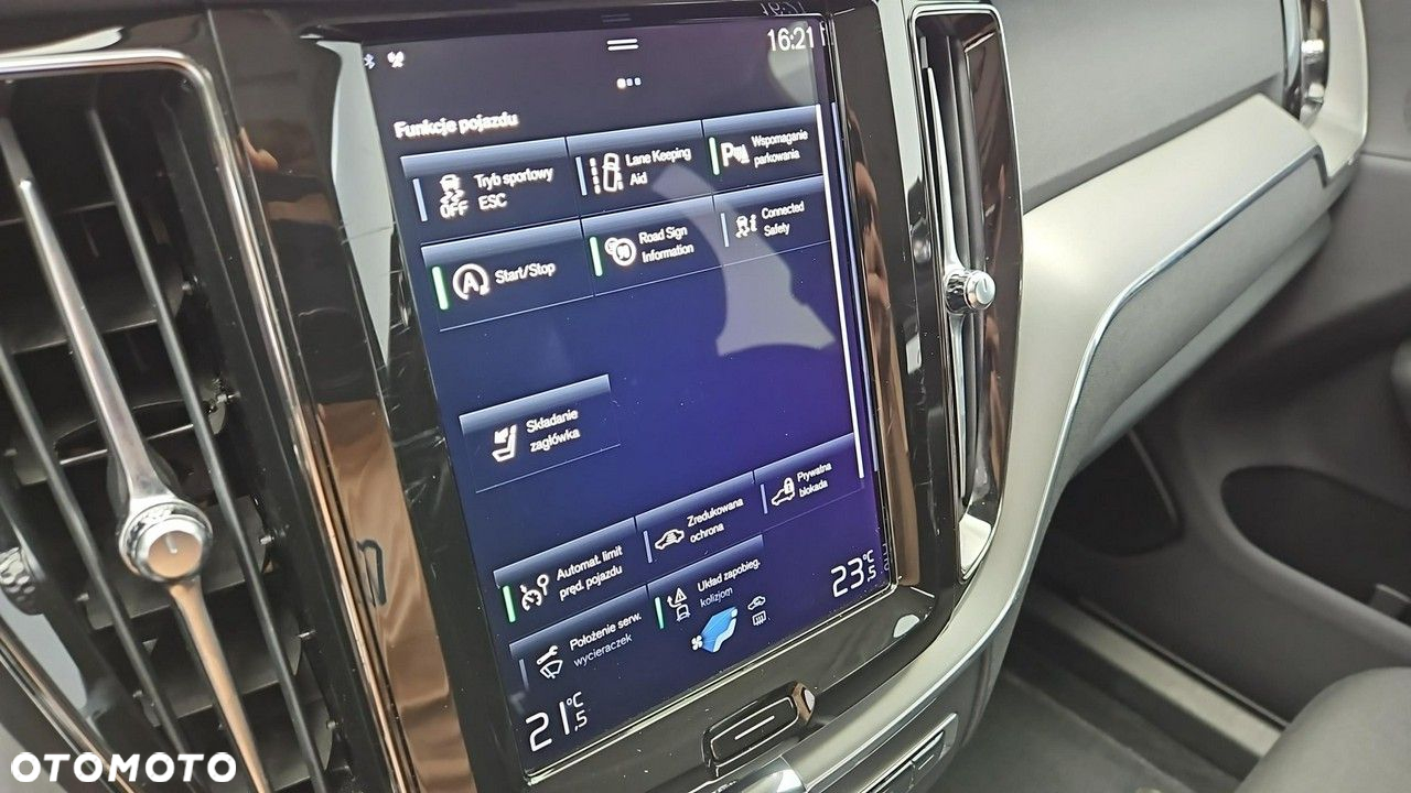 Volvo XC 60 - 22