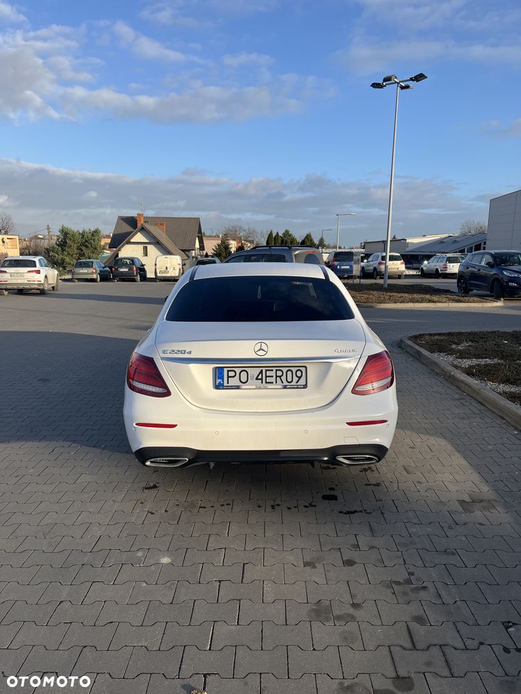 Mercedes-Benz Klasa E 220 d 4-Matic 9G-TRONIC - 5