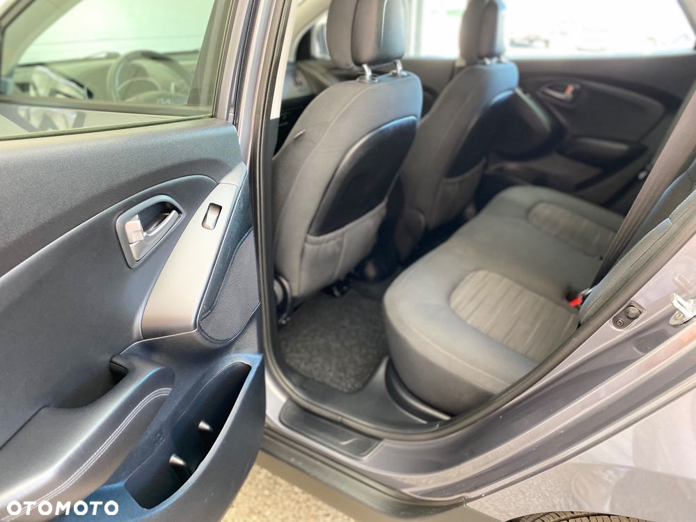 Hyundai ix35 1.6 2WD blue Trend - 15