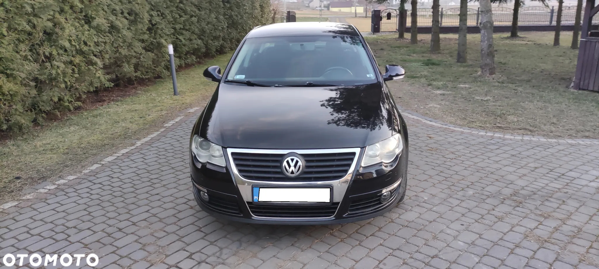 Volkswagen Passat - 4