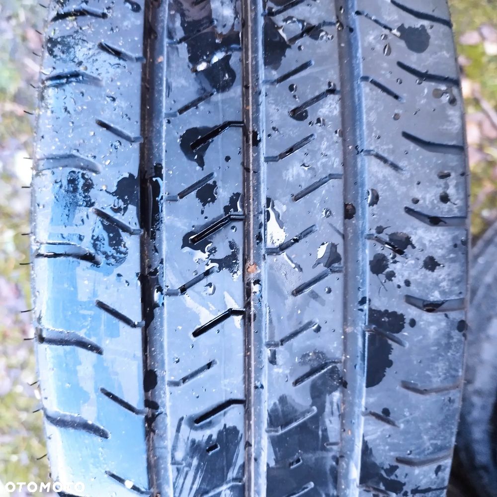 205/70/15 c falken linam van01 - 1