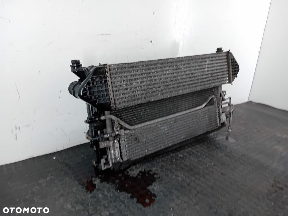 CHŁODNICA WODY Z WENTYLATOREM FORD C-MAX I 7M51-8C607-AB  3M5H8005TL 2.0 - 10