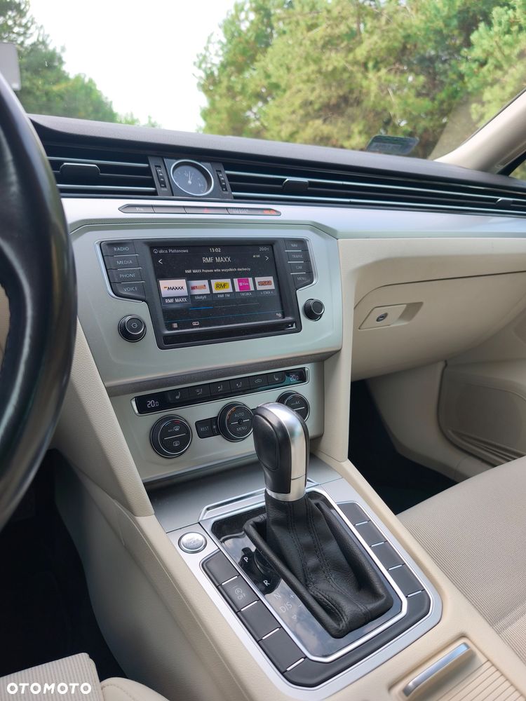 Volkswagen Passat 2.0 TDI BMT Comfortline DSG - 12