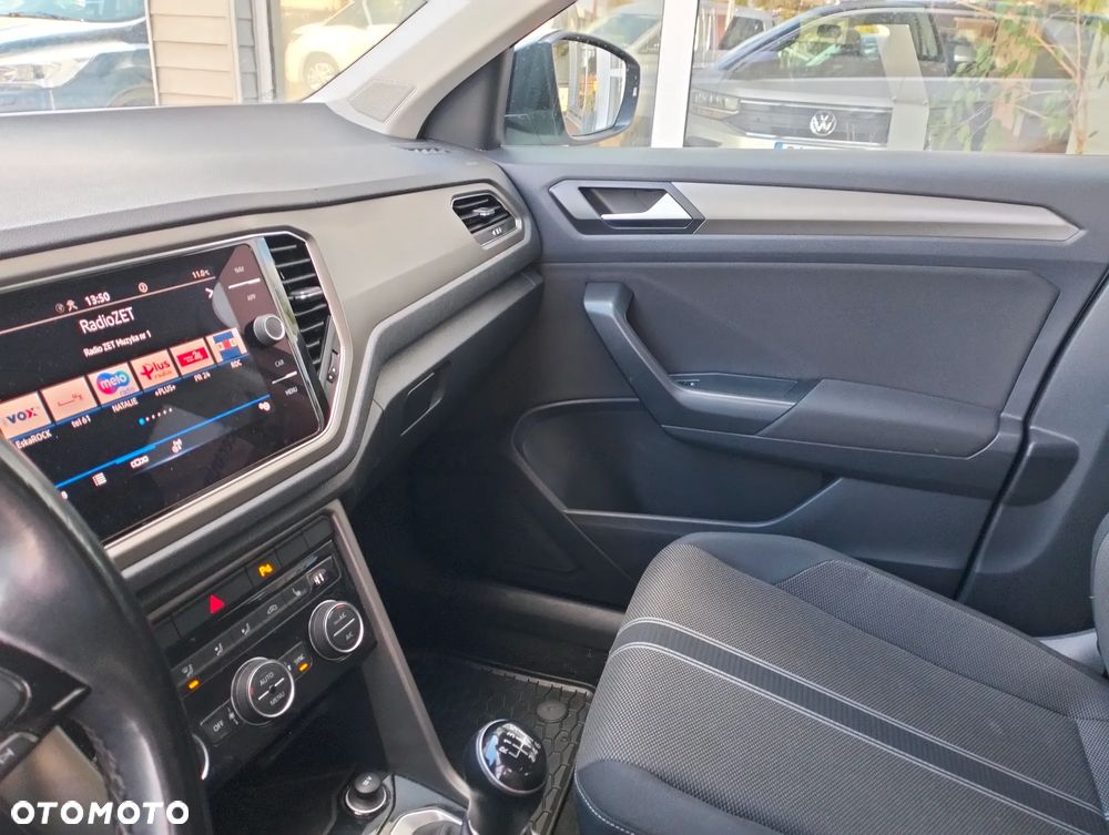 Volkswagen T-Roc 1.0 TSI Advance - 23