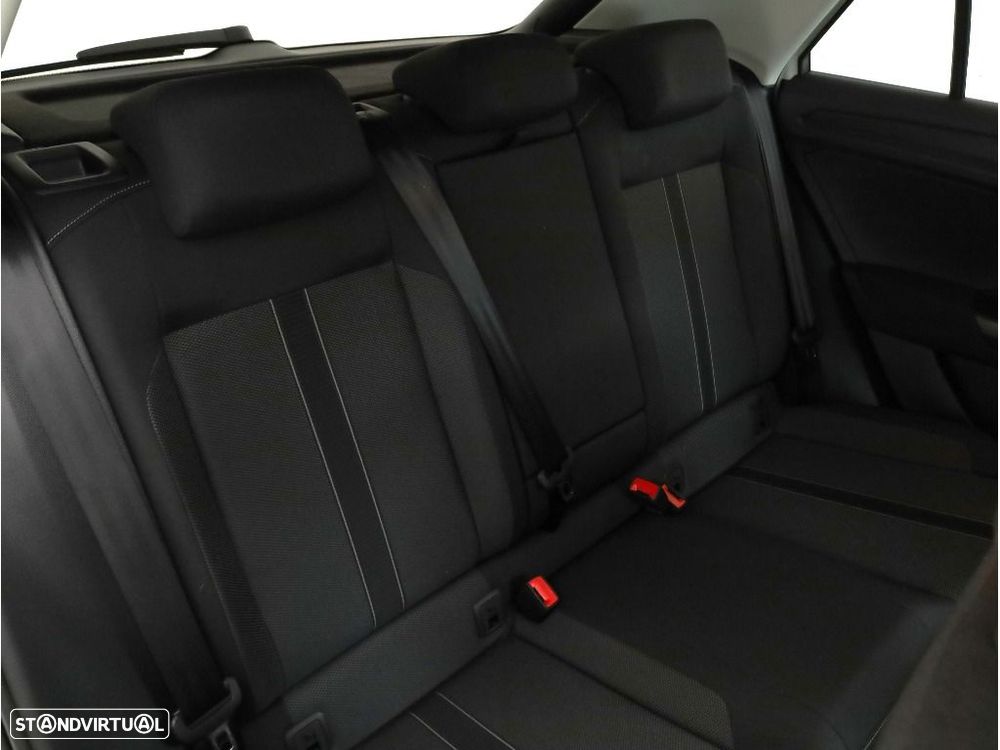 VW T-Roc 1.0 TSI Urban - 15