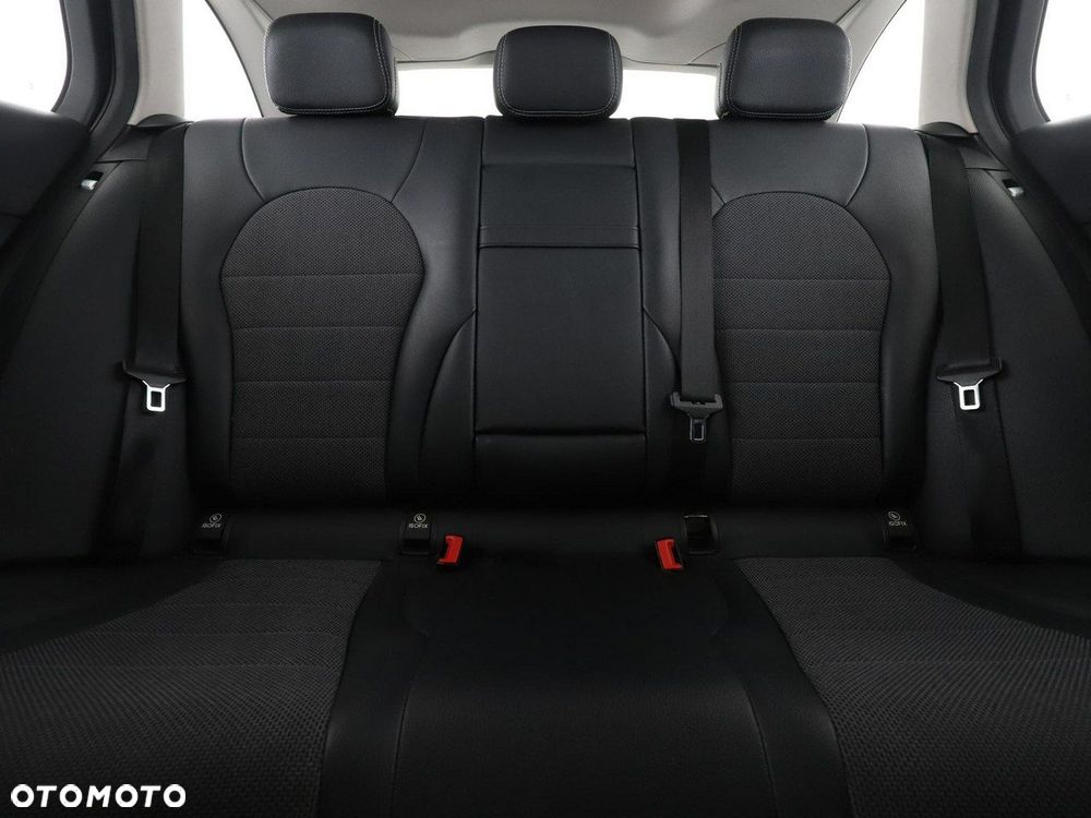 Mercedes-Benz Klasa C 180 - 19