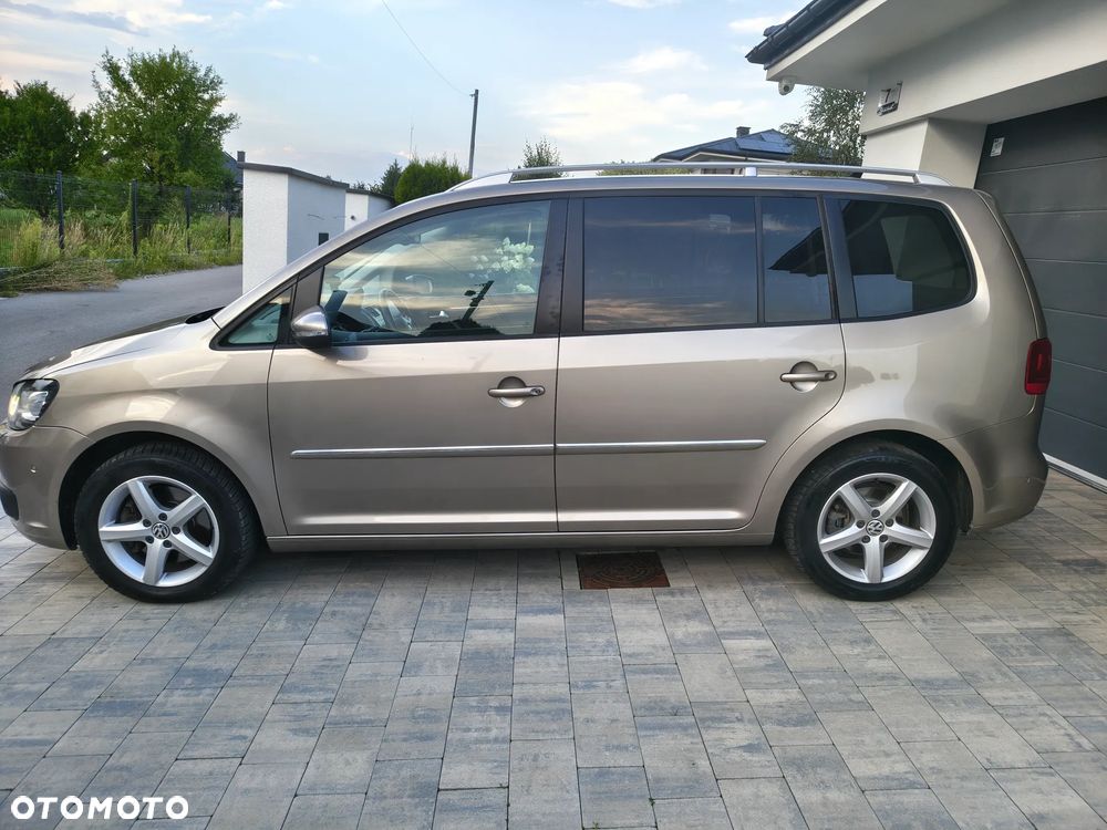 Volkswagen Touran 2.0 TDI DPF Cross DSG - 5