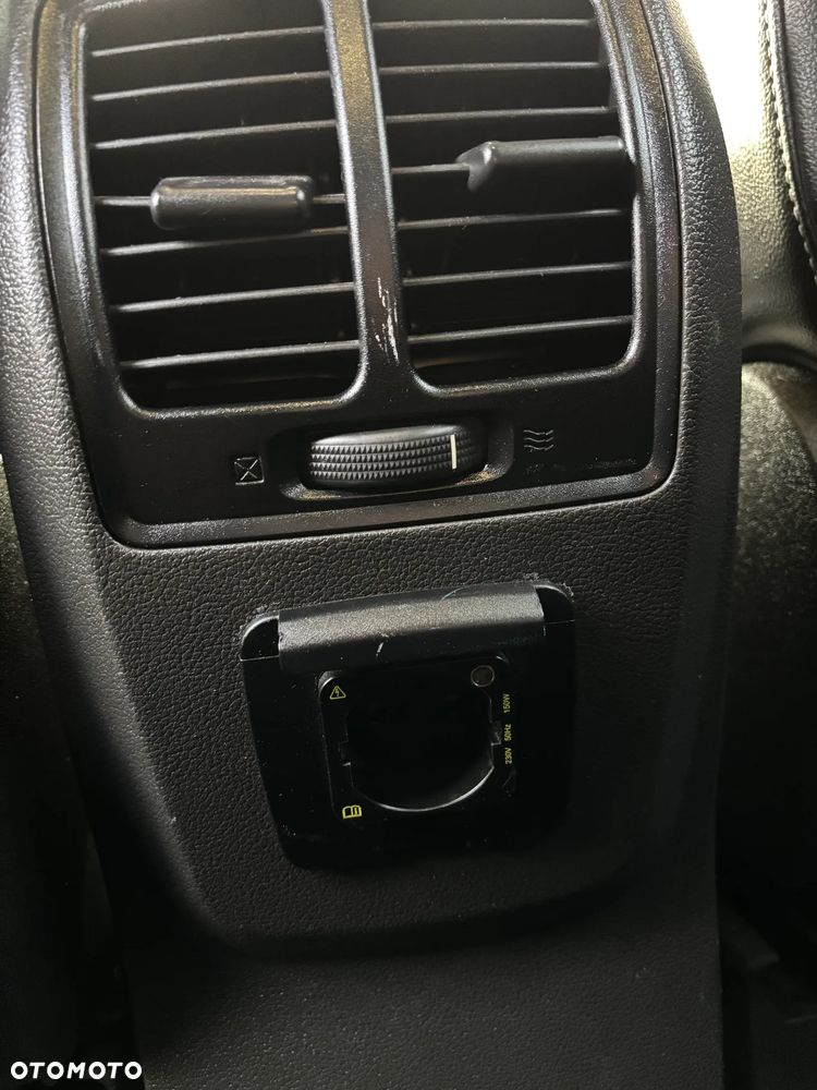 Ford Kuga 1.6 EcoBoost 2x4 Titanium - 17