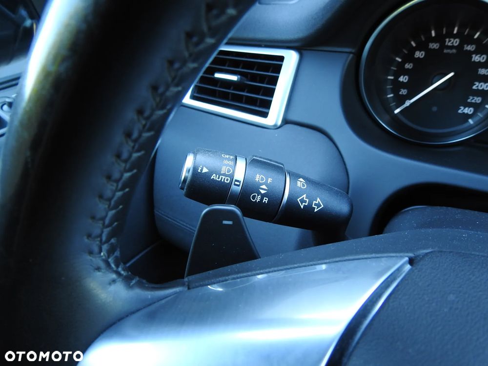 Land Rover Discovery Sport TD4 HSE - 17
