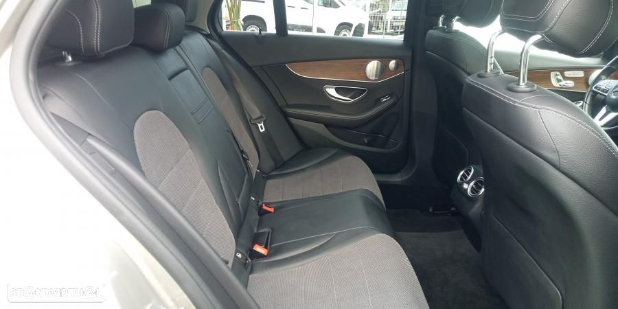 Mercedes-Benz C 300 de Avantgarde - 13