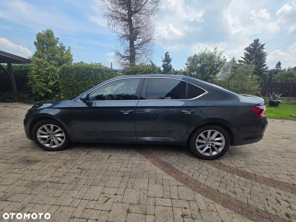 Skoda Superb 2.0 TSI Ambition DSG - 10