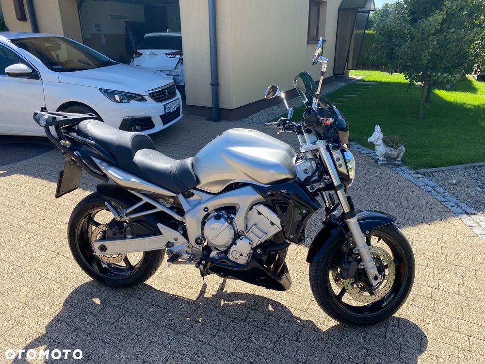 Yamaha FZ6 - 4