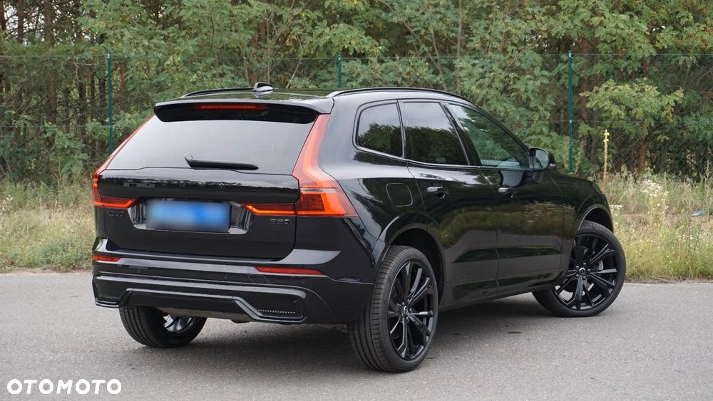 Volvo XC 60 B5 B AWD Plus Black Edition - 2