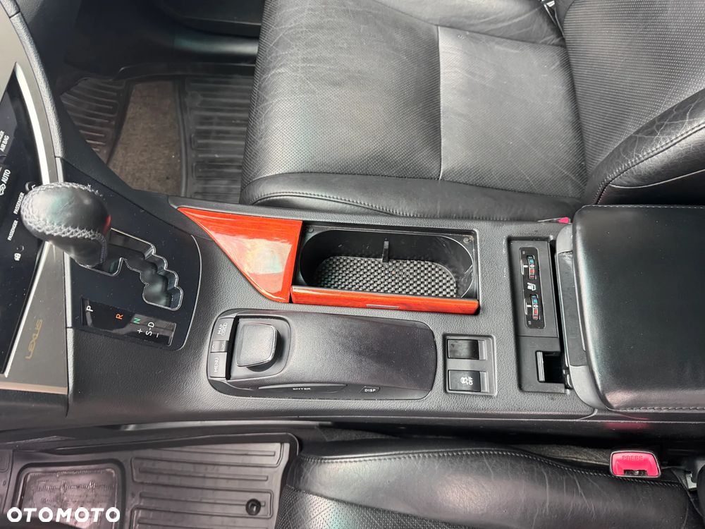 Lexus RX - 28